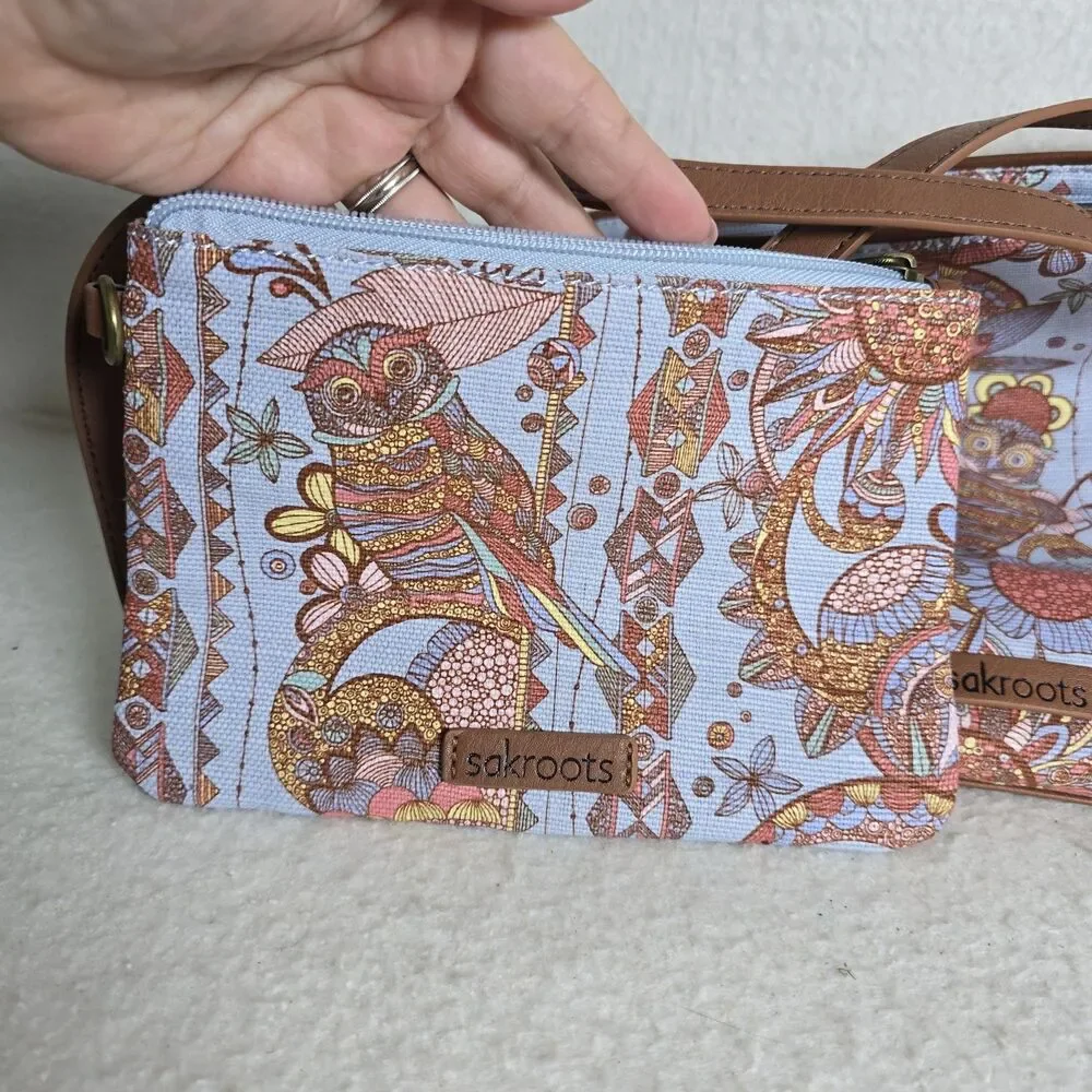 NWOT Sakroots Owl Meadow Medium Shoulder BagTote Straw Canvas Charm And Wallet